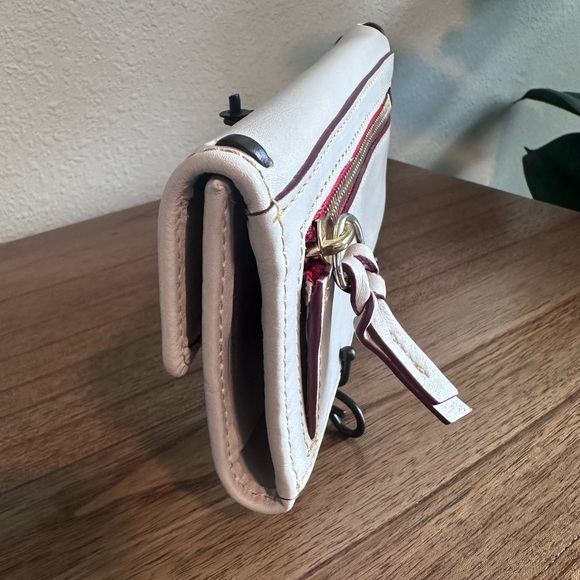 NWT - Dooney & Bourke ECRU Florentine Leather Continental Clutch - Picture 7 of 13